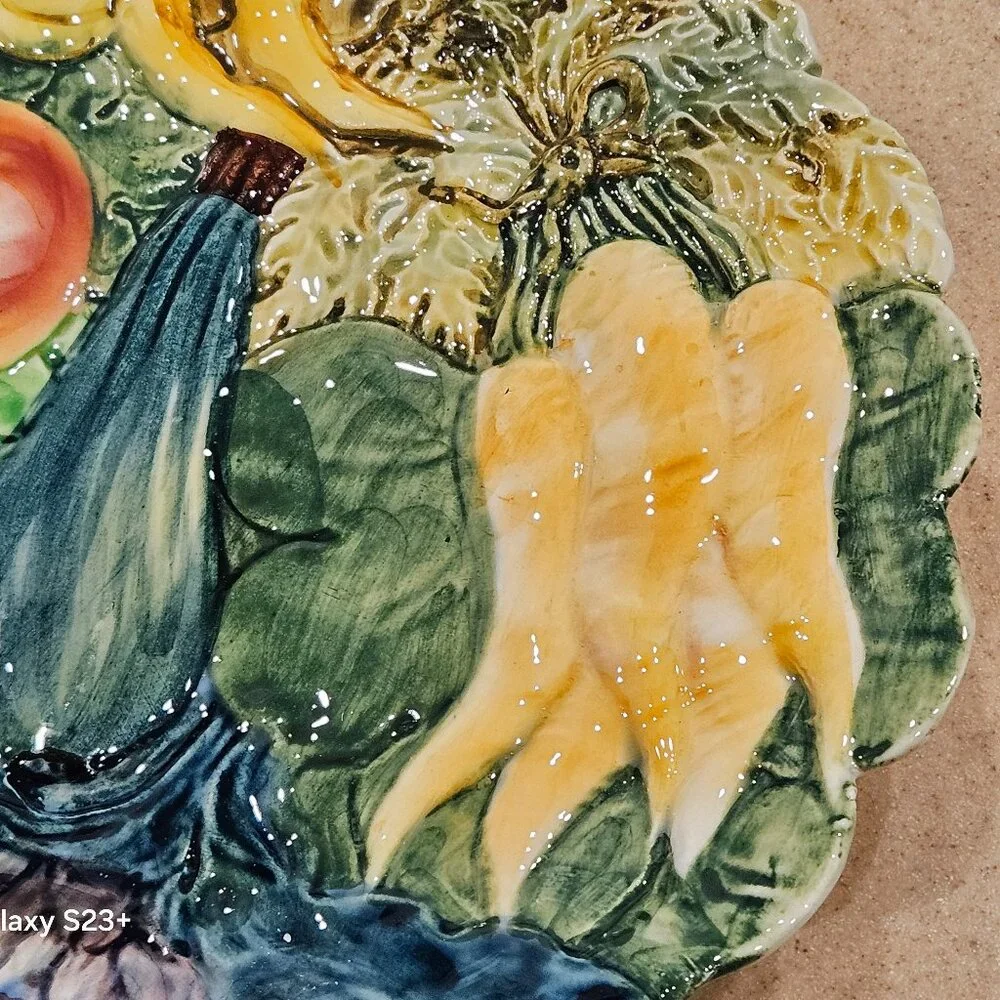 ANTIQUE RS REGAL SANEJOUAND FRENCH MAJOLICA POTTERY LEAF VINE VEGETABLE PLATE